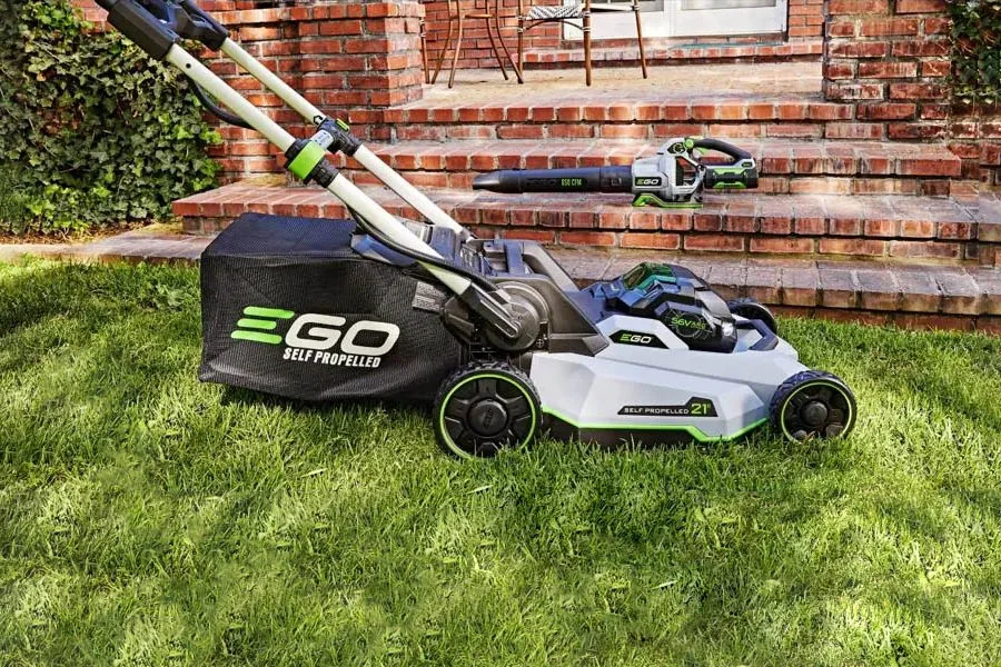 self propelled lawn mower